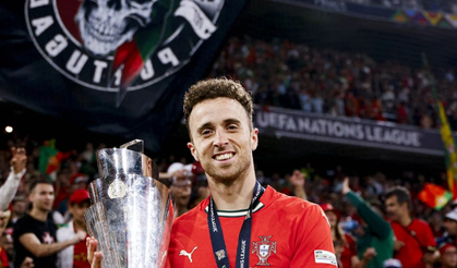 Futbol dünyası şokta: Diogo Jota kardeşiyle birlikte yaşamını yitirdi...