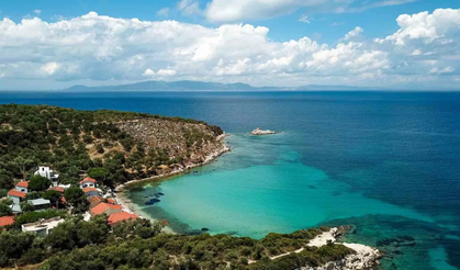 Ege’nin sessiz mavi köşesi: Dikili Küçük Zindancık Koyu